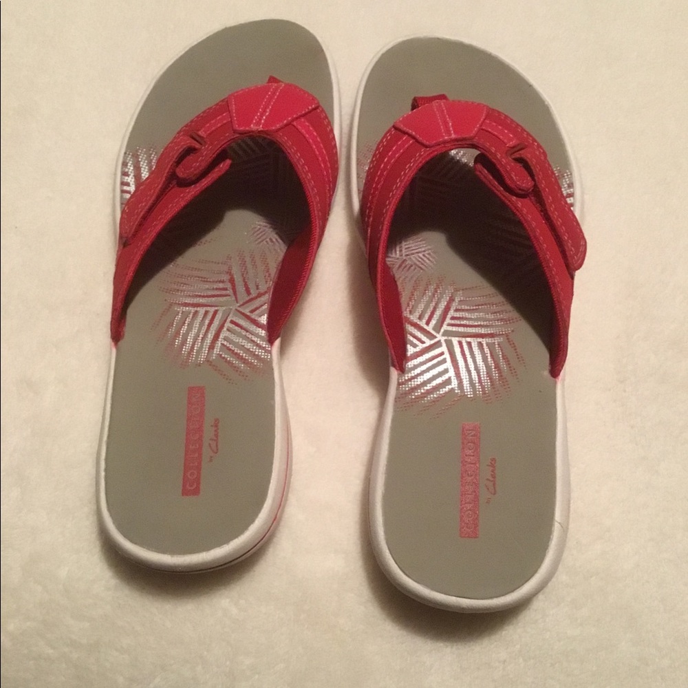 Clarks Flip Flop sandals